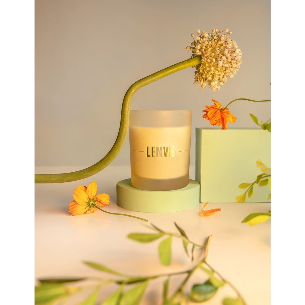 Vela Aromática Perfumada Vanilla Bloom Lenvie PatBO 210g - Imagem 3